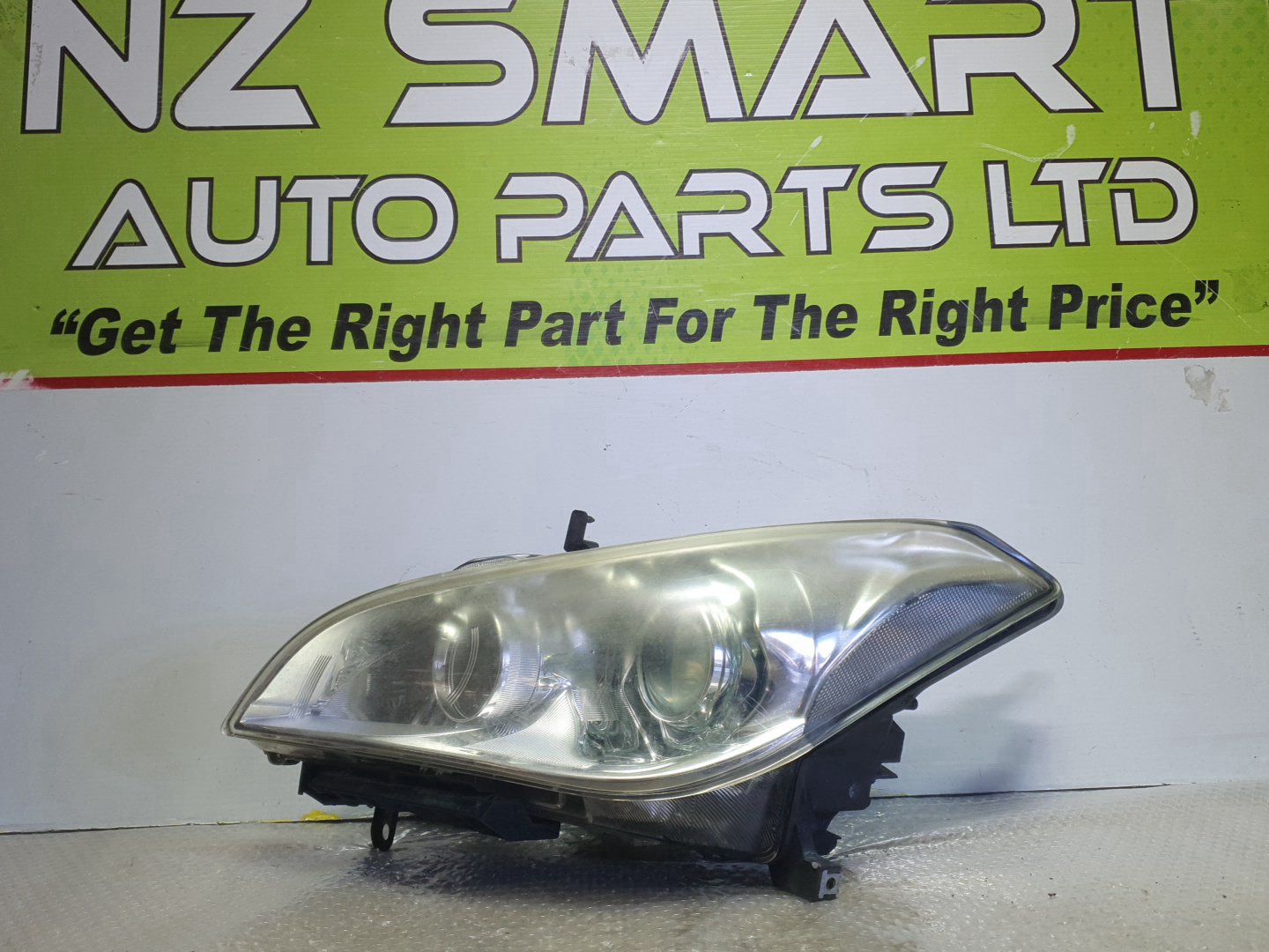 2011 Nissan Fuga- Left Headlight PN: see photos