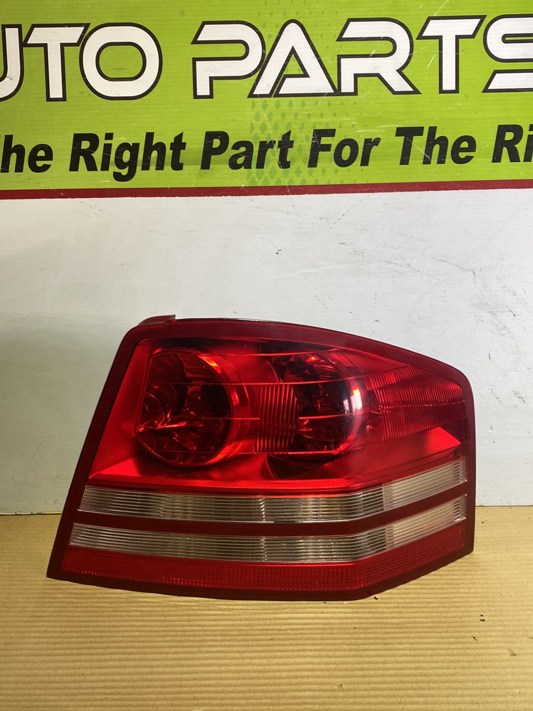 2009 Dodge Avenger- Right Taillight PN: