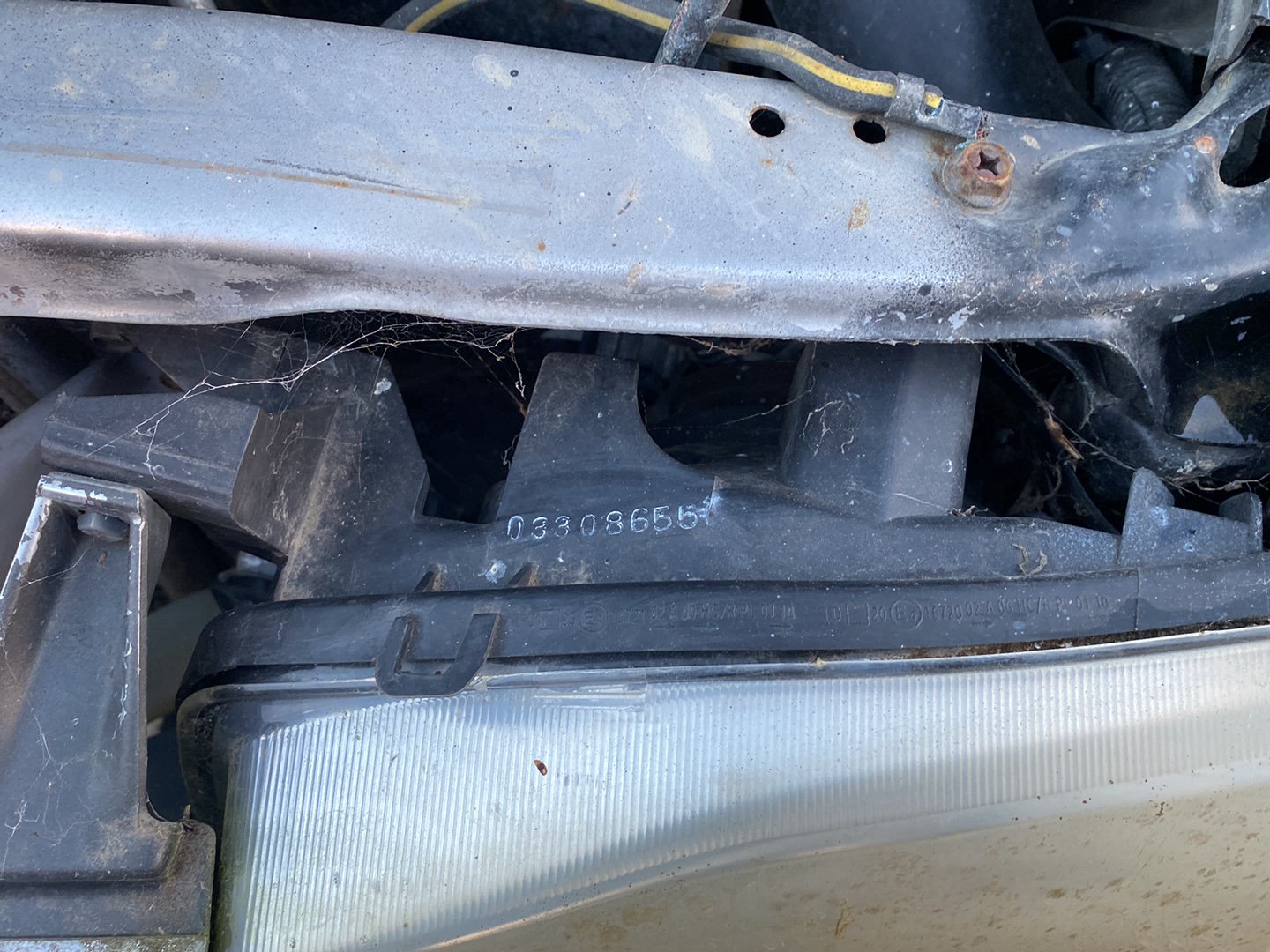 2004 Nissan NP300 Navara  Dismantling For Parts