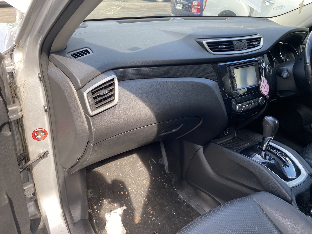 2015 Nissan X-Trail Hybrid All-Mode HT32 Dismantling For Parts - Dismantling For Parts