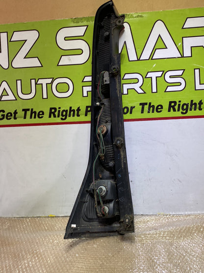 2008 Nissan Serena - Right Taillight PN: B6550CY025