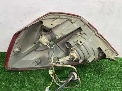 2006 Subaru Legacy - Right Taillight PN: 220-20952