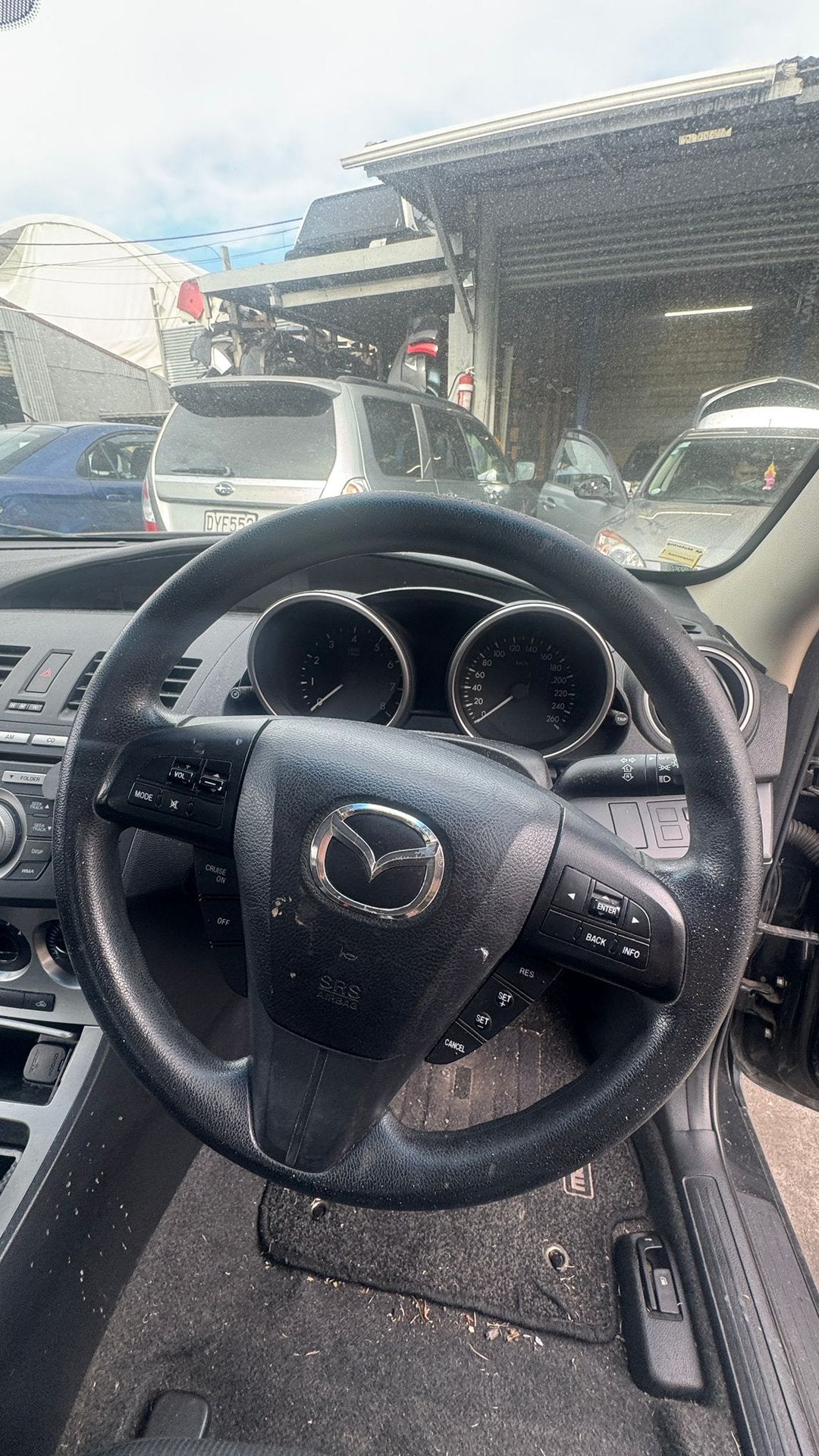 2011 Mazda Mazda3 JM0BL10F100223268  Dismantling For Parts