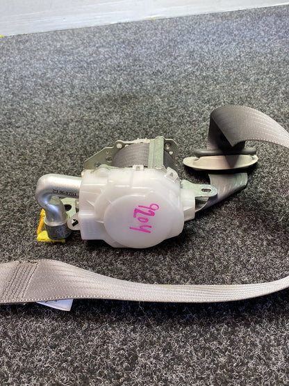 2011-2011 Used Toyota Prius - Left Front Seat Belt