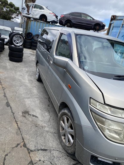 2004 Nissan Elgrand Highway Star E51 Dismantling For Parts