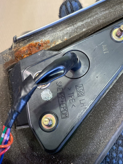 2003 Nissan Bluebird- Left Door Mirror PN: 5 wires