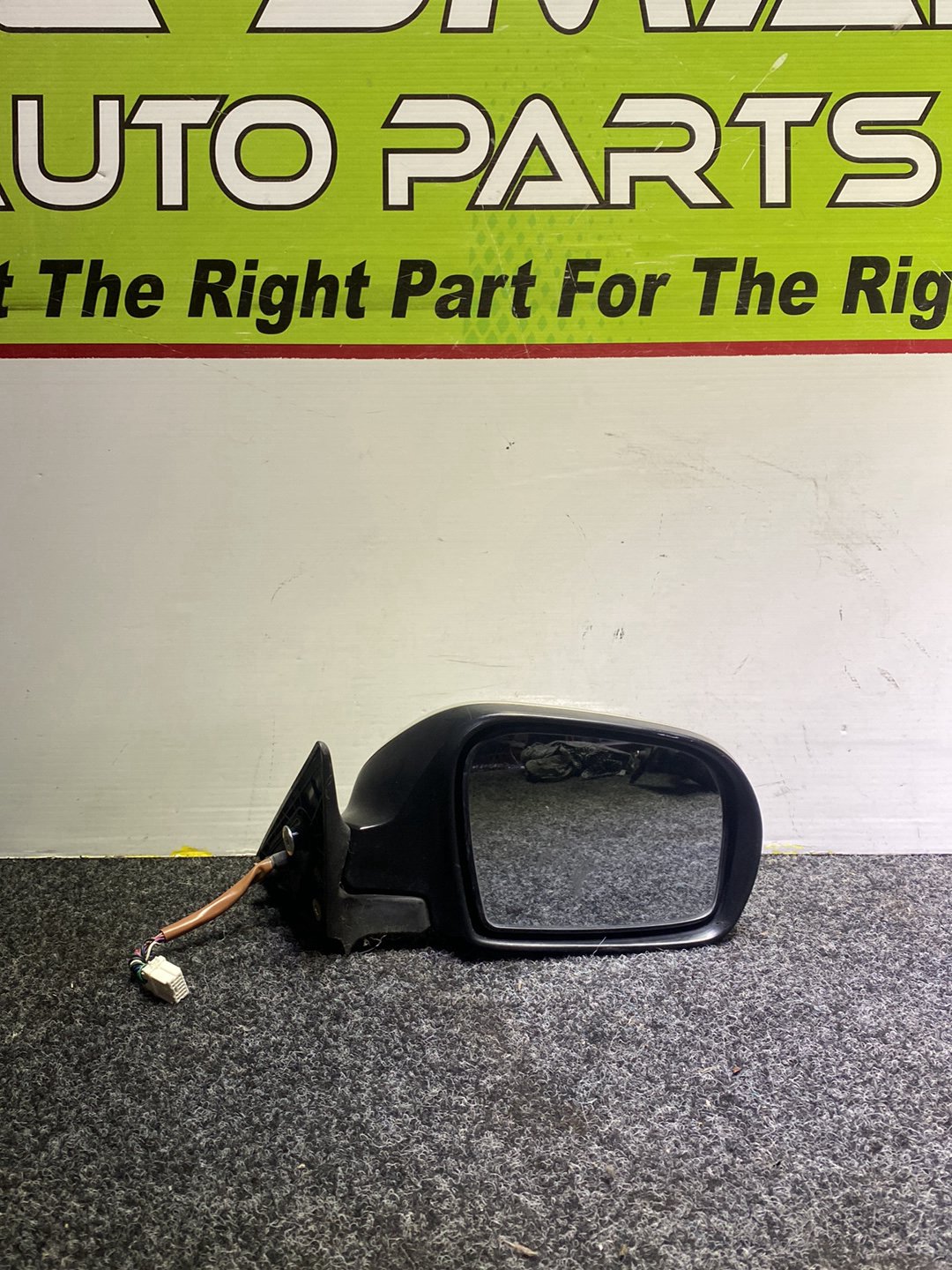 2007 Subaru Outback - Right Door Mirror PN: 9 wires